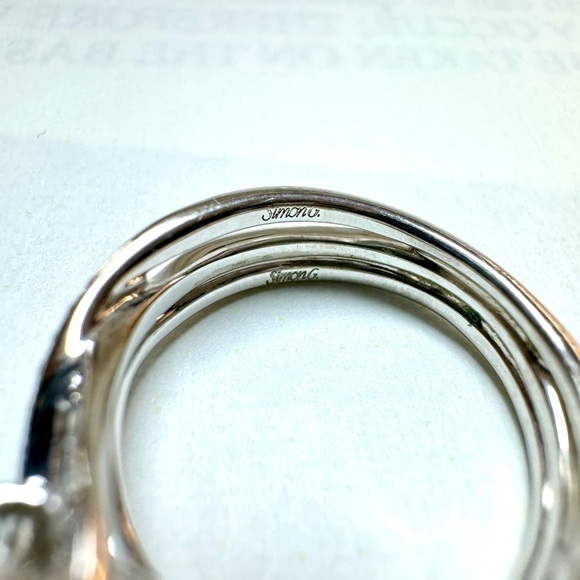 18K White Gold Simon G Soldered .90ct Princess Diamond Wedding Set - Picture 8 of 11